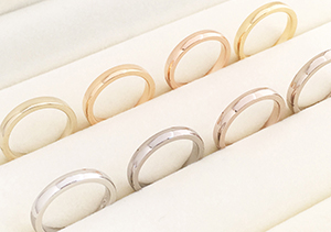 【結婚指輪】クリスマス入籍に間に合う！鍛造のシンプルな結婚指輪
